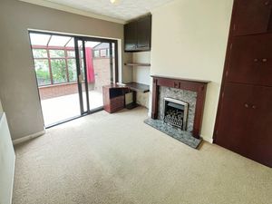 Dining room- click for photo gallery